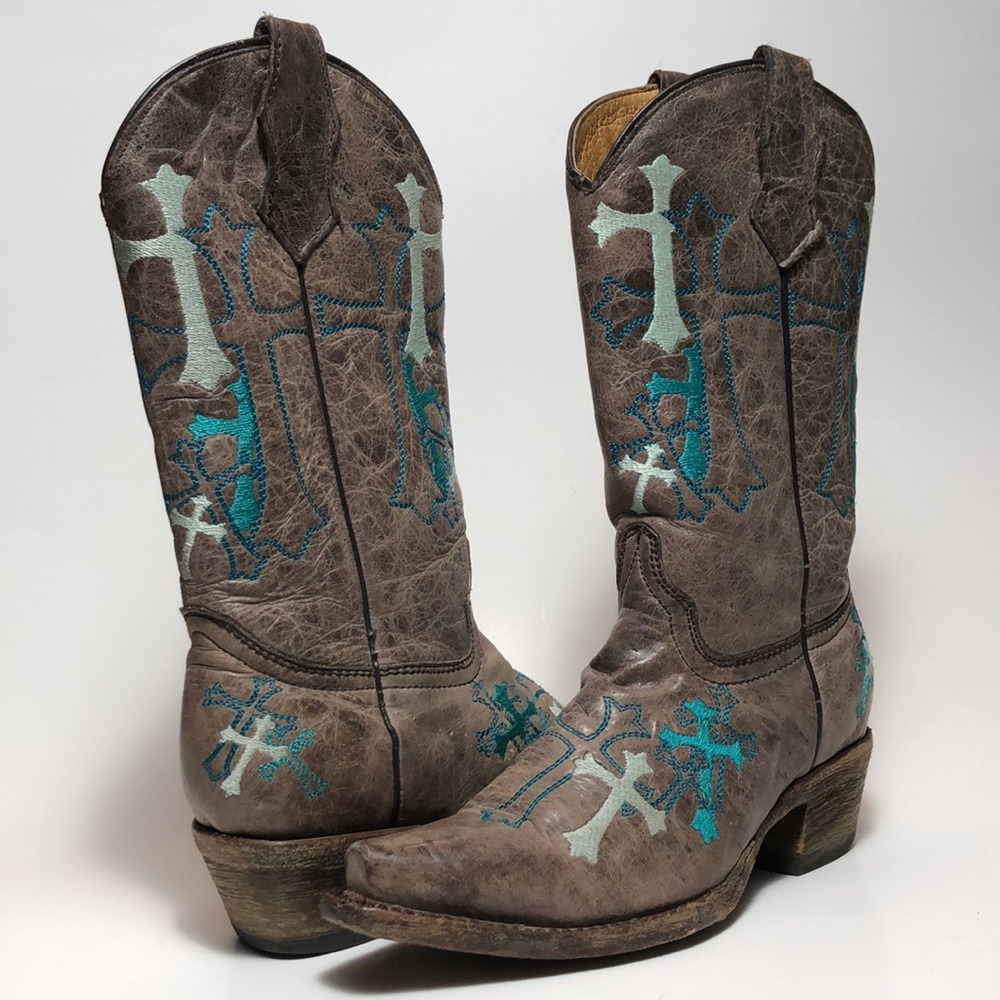 Corral teens size 2 1/2